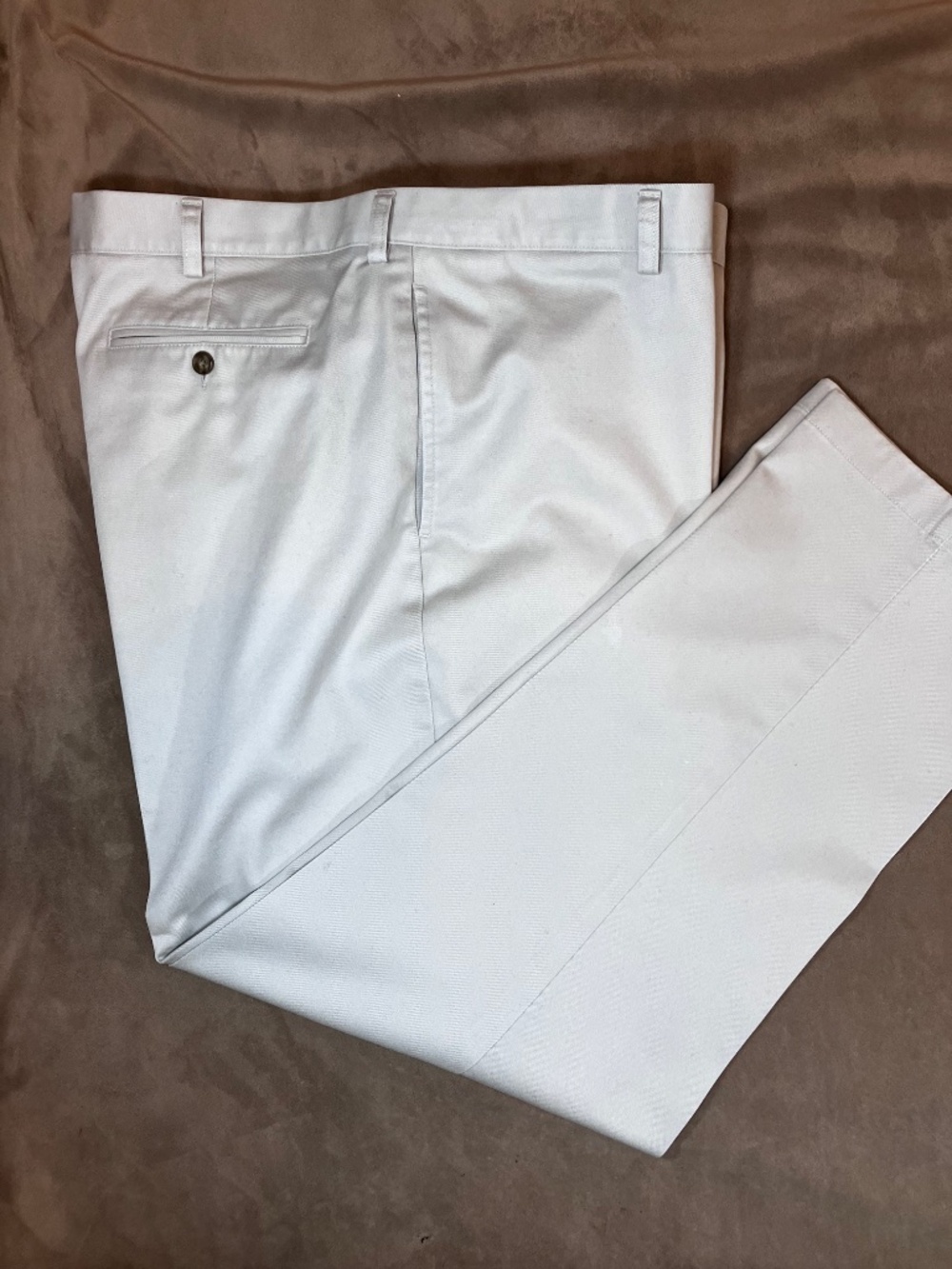 LL Bean Men's Full Leg Off-white Sturdy Chinos Two pairs of Pants Size 42W 32L